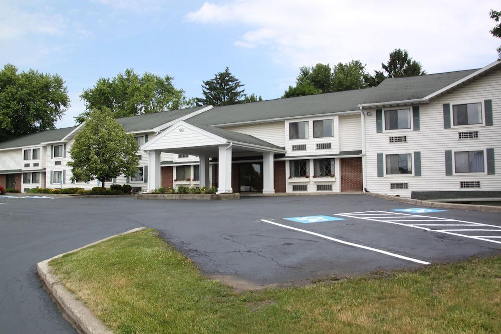 Quality Inn Cortland - University Area Экстерьер фото