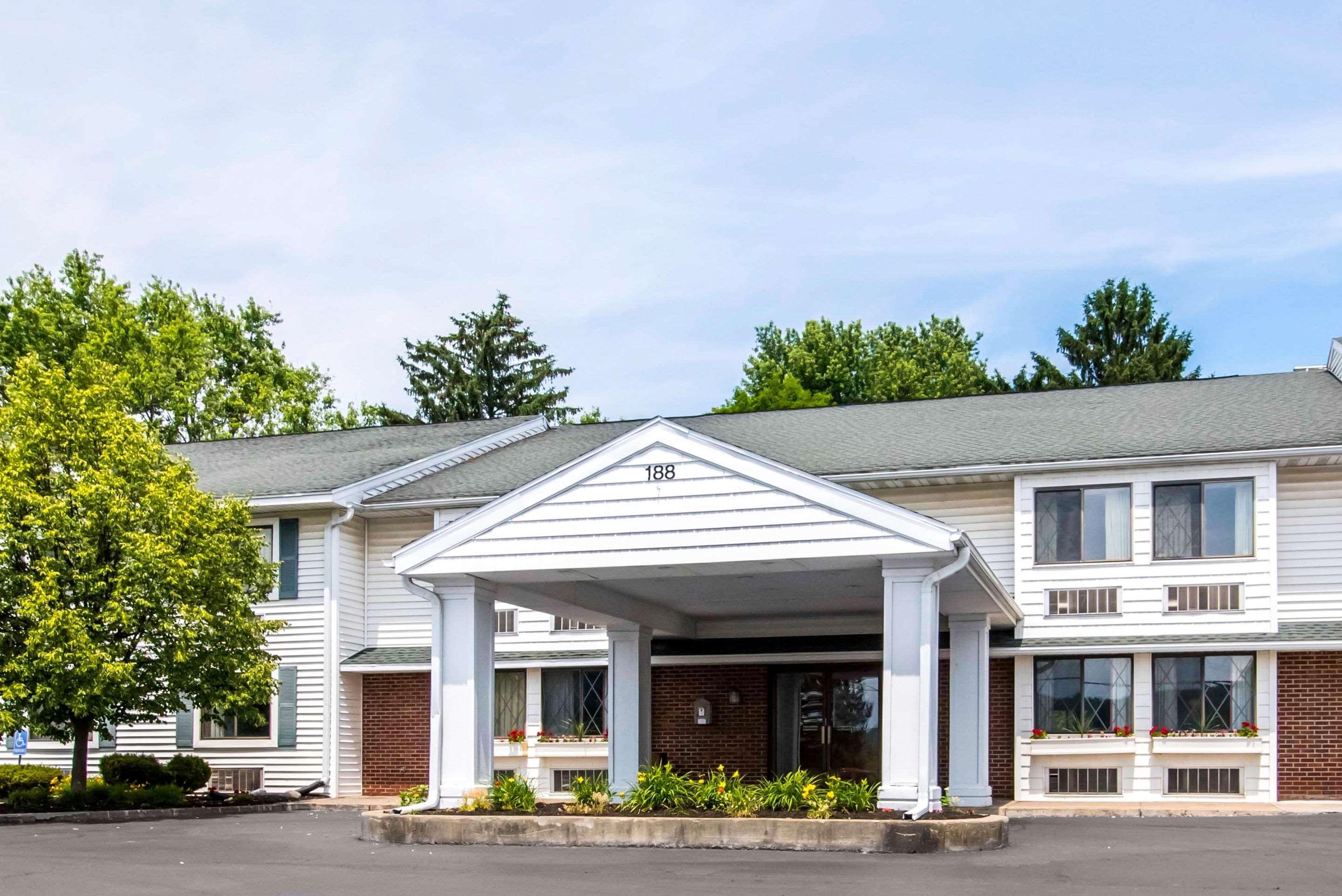 Quality Inn Cortland - University Area Экстерьер фото